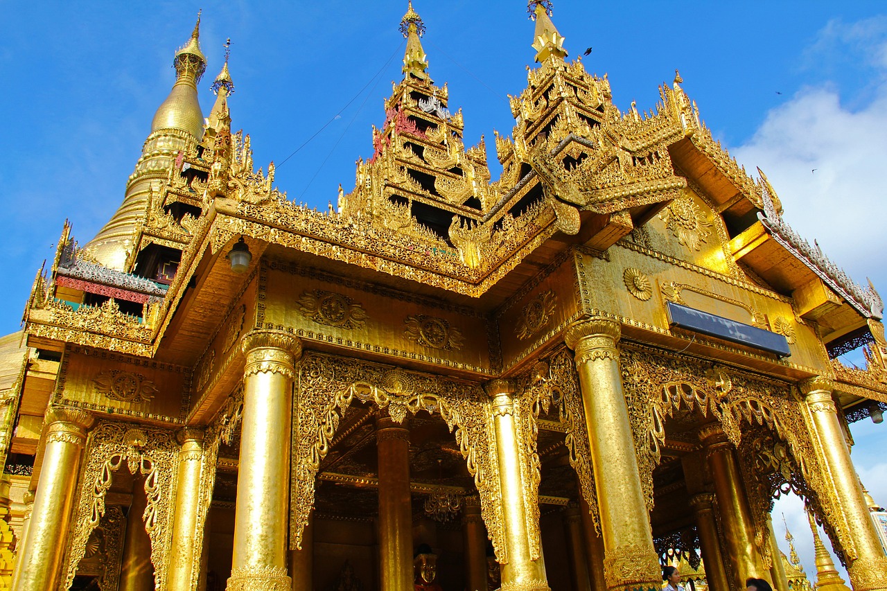 Shwedagon Pagoda, Pagoda, Populiarus, Miestas, Šventykla, Melstis, Kelionė, Turizmas, Turistai, Jangonas