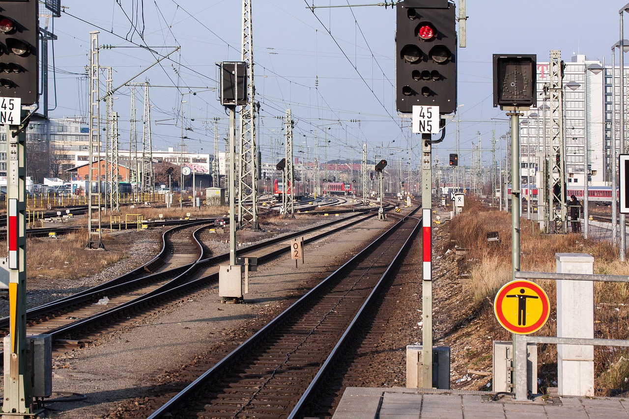 Signalas, Sustabdyti, S Bahn, Takelius, Trasa, Platformos Gale, Mobilus, Kelionė, Ryšys, Viršutinės Linijos