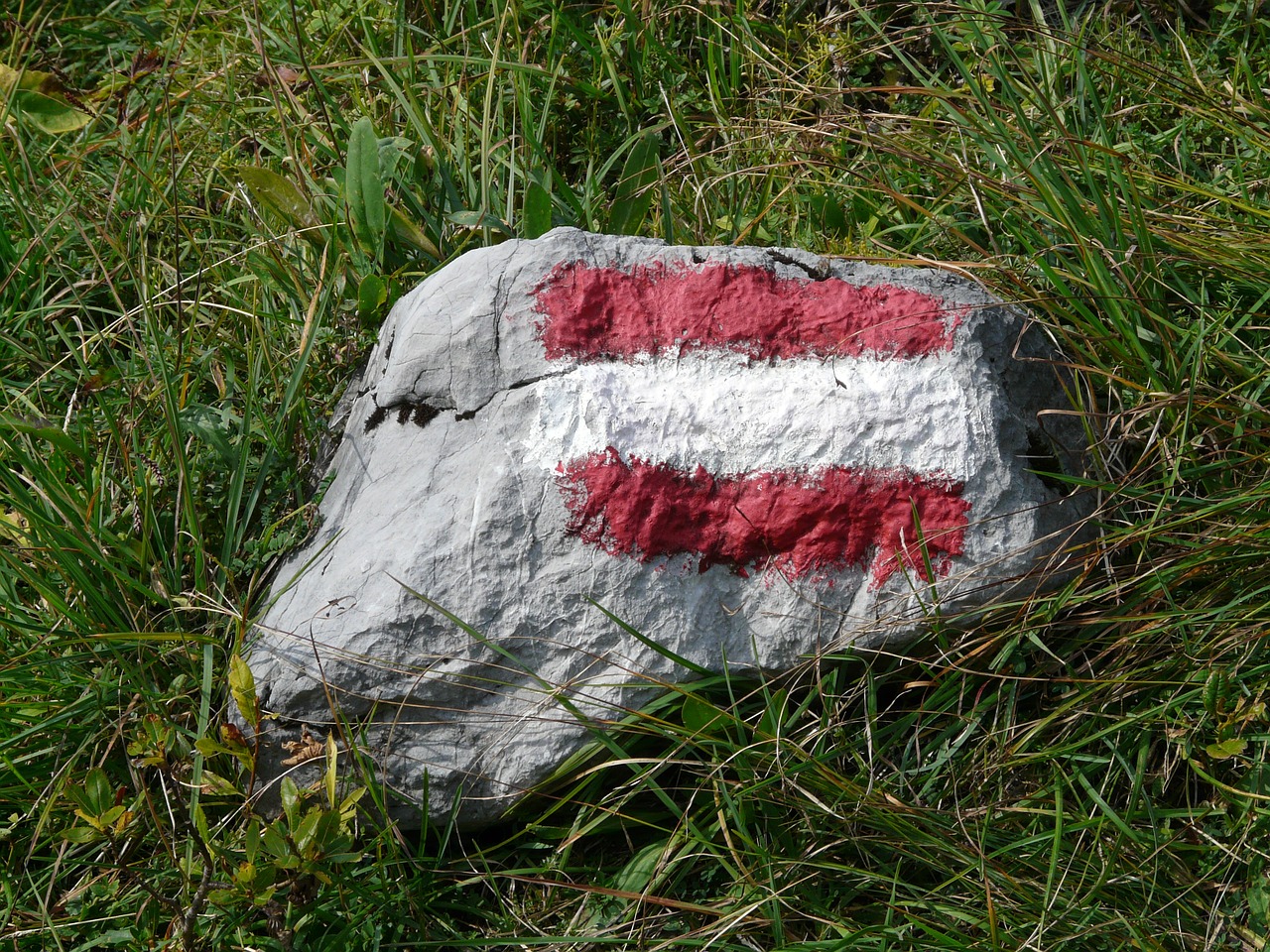 Ženklas, Höhenweg, Akmuo, Migracijos Pobūdis, Požymiai, Ženklas, Žygiai, Raudona Balta, Raudona, Balta