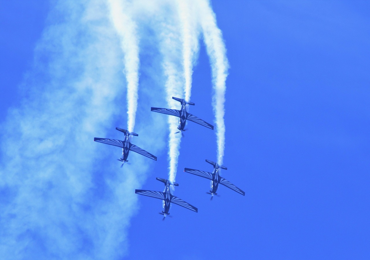 Sidabro Alkūnės Aerobačių Komanda, Orlaivis, Reaktyvinis, Įgūdis, Dūmai, Balta, Takas, Formavimas, Aerobatic, Rodyti