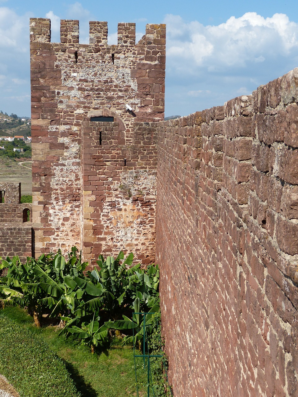 Silves, Algarve, Šventė, Portugal, Pilis, Tvirtovė, Bokštas, Plyta, Siena, Bananų Medžiai