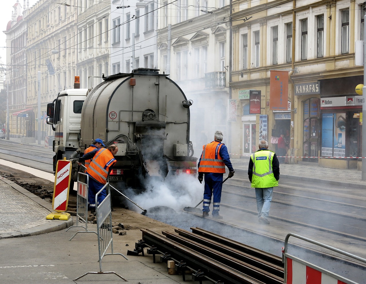 Svetainė, Prague, Statybininkai, Garai, Sunkvežimis, Atrodė, Asfaltas, Dūmai, Nemokamos Nuotraukos,  Nemokama Licenzija