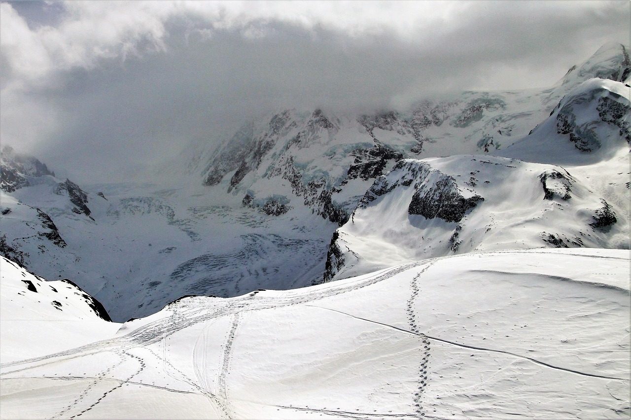 Slidinėti,  Slidinėjimo Trasa,  Zermatt,  Sniegas,  Žiemos,  Alpės,  Debesuota,  Panoraminis,  Kalnų,  Ledas