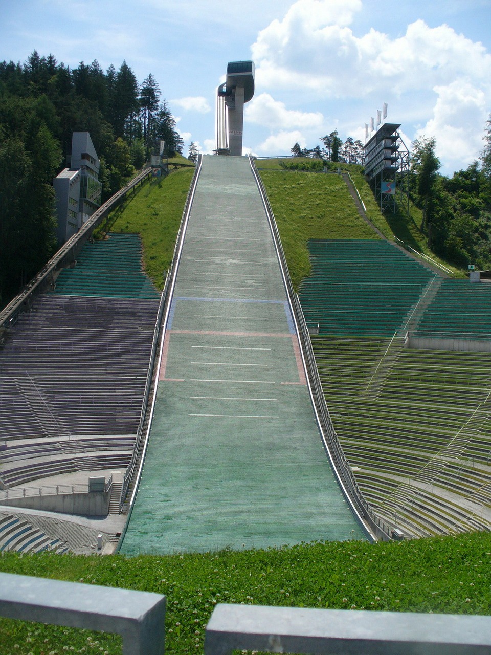 Slidinėjimo Šuolis, Slidinėjimo Šokinėja, Blogas Mitterndorfas, Kalnas, Žiemos Sportas, Sportas, Berg Isel Jump, Nemokamos Nuotraukos,  Nemokama Licenzija