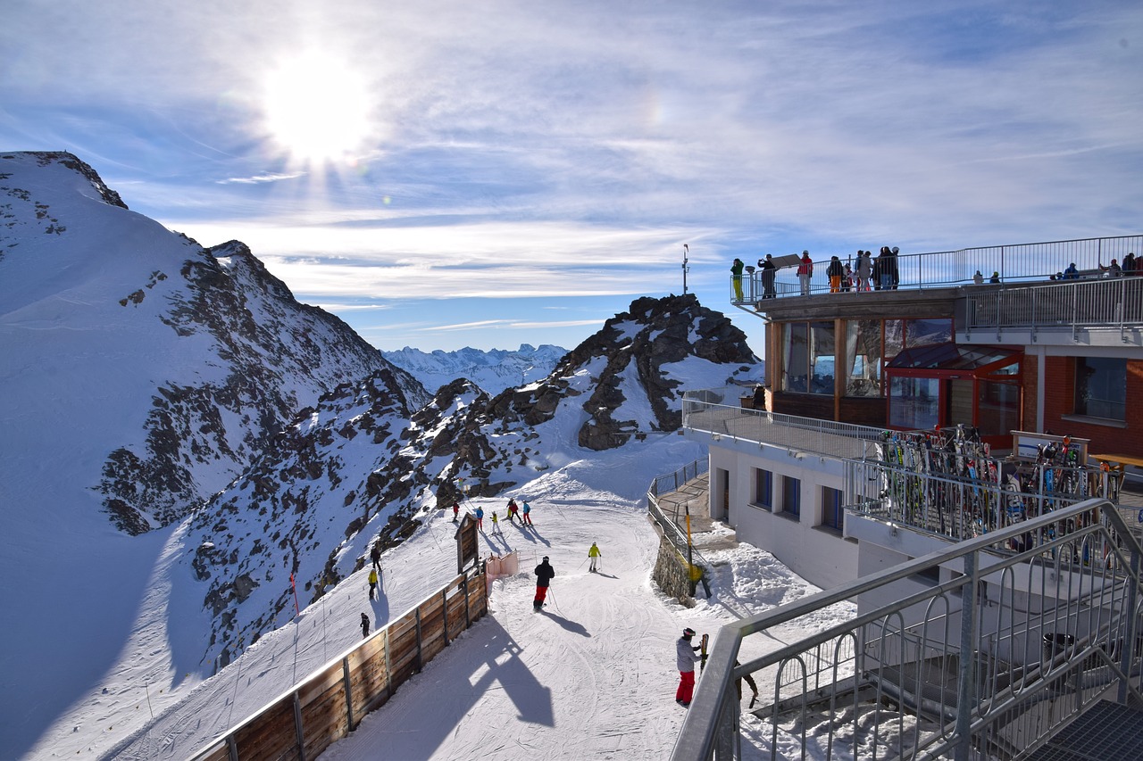 Slidinėjimo Kurortas, Kalnų Stotis, Keltuvas, Liftas, Keltuvas, Ropeway, Slidinėjimo Trasa, Sniegas, Slidinėjimas, Slidinėjimas