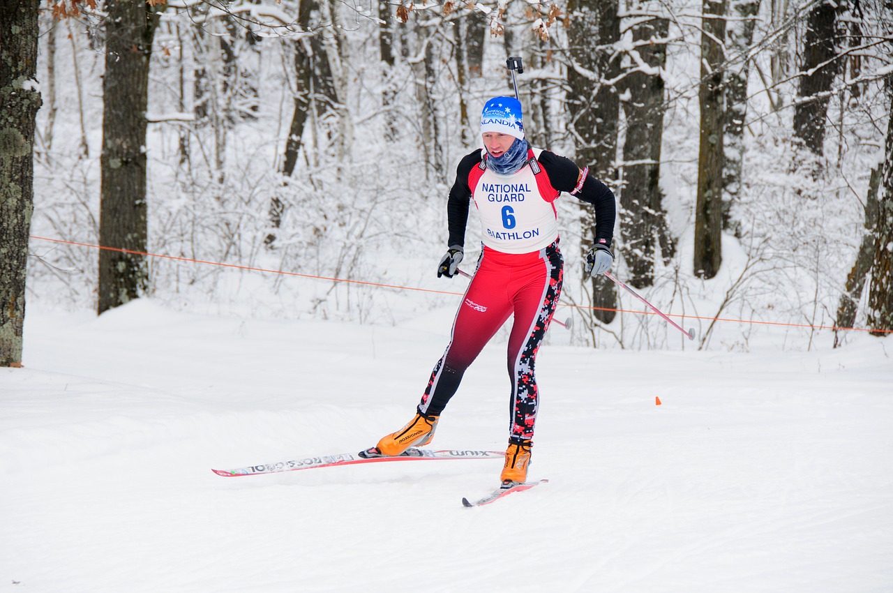 Slidininkas, Kryžiaus Šalis, Sniegas, Žiema, Patinas, Varzybos, Biathalonas, Slidinėjimas, Slidinėjimas, Greitis