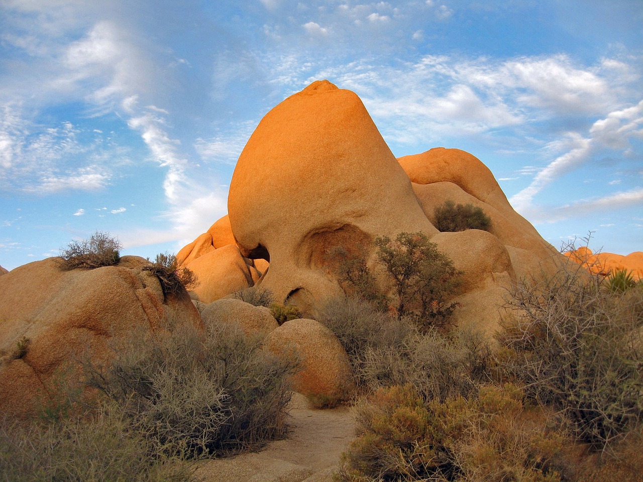 Skull Rock, Formavimas, Geologinis, Akmenys, Rieduliai, Smiltainis, Dykuma, Joshua Medžio Nacionalinis Parkas, Kalifornija, Usa