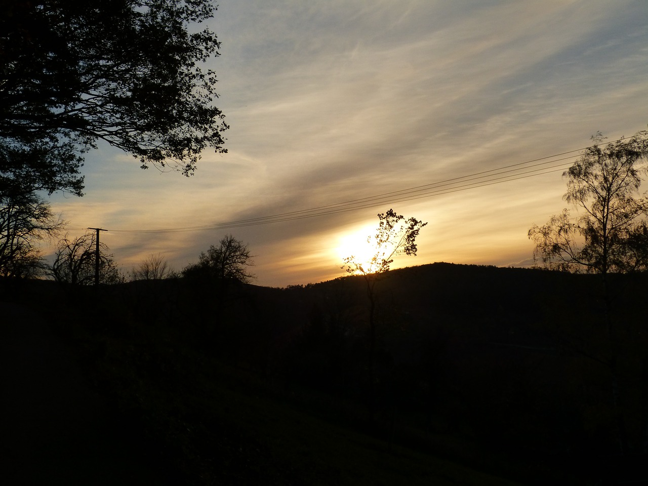 Dangus, Kraštovaizdis, Nuotaika, Gamta, Saulėlydis, Debesys, Atmosfera, Vaizdingas, Elektros Laidai, Šalies Srovė