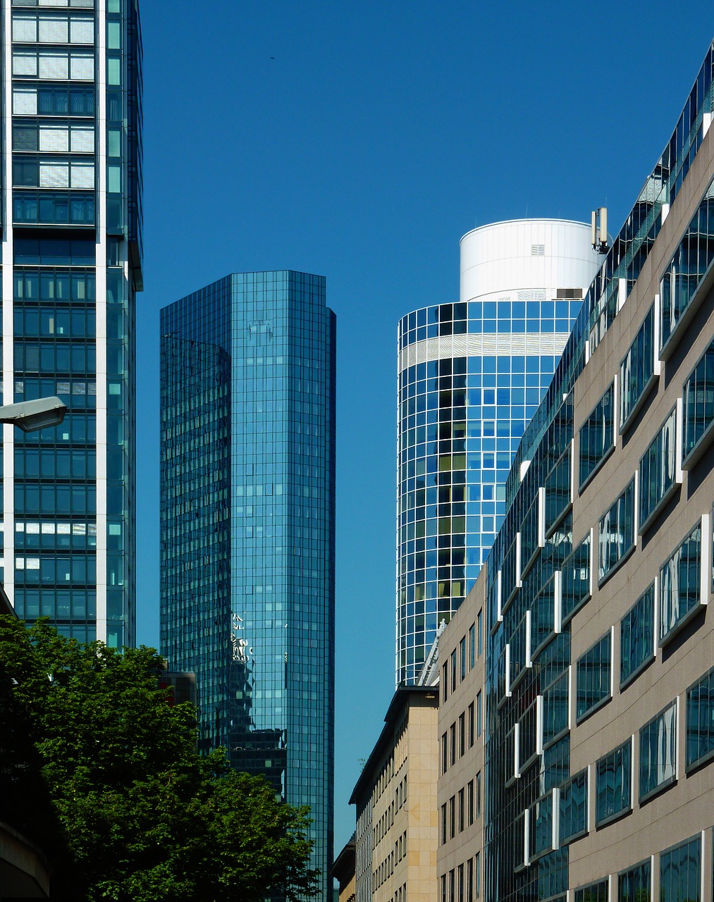 Panorama, Dangoraižis, Dangoraižiai, Architektūra, Frankfurtas, Pastatas, Šiuolaikiška, Stiklo Fasadai, Fasadas, Veidrodis
