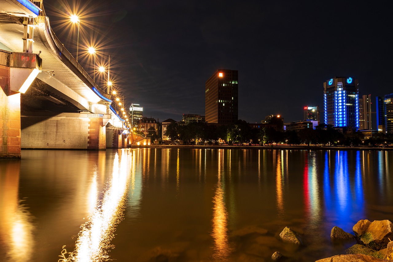 Skyline,  Dangoraižis,  Dangoraižiai,  Miestas,  Tiltas,  Taikos Tiltas,  Vandens,  Veidrodinis,  Žibintai,  Naktis