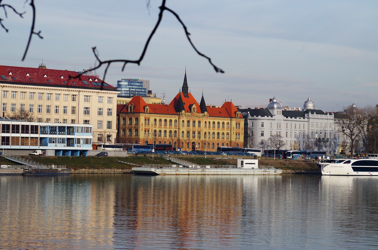 Slovakija, Danube, Bratislava, Upė, Peržiūros, Miestas, Nemokamos Nuotraukos,  Nemokama Licenzija