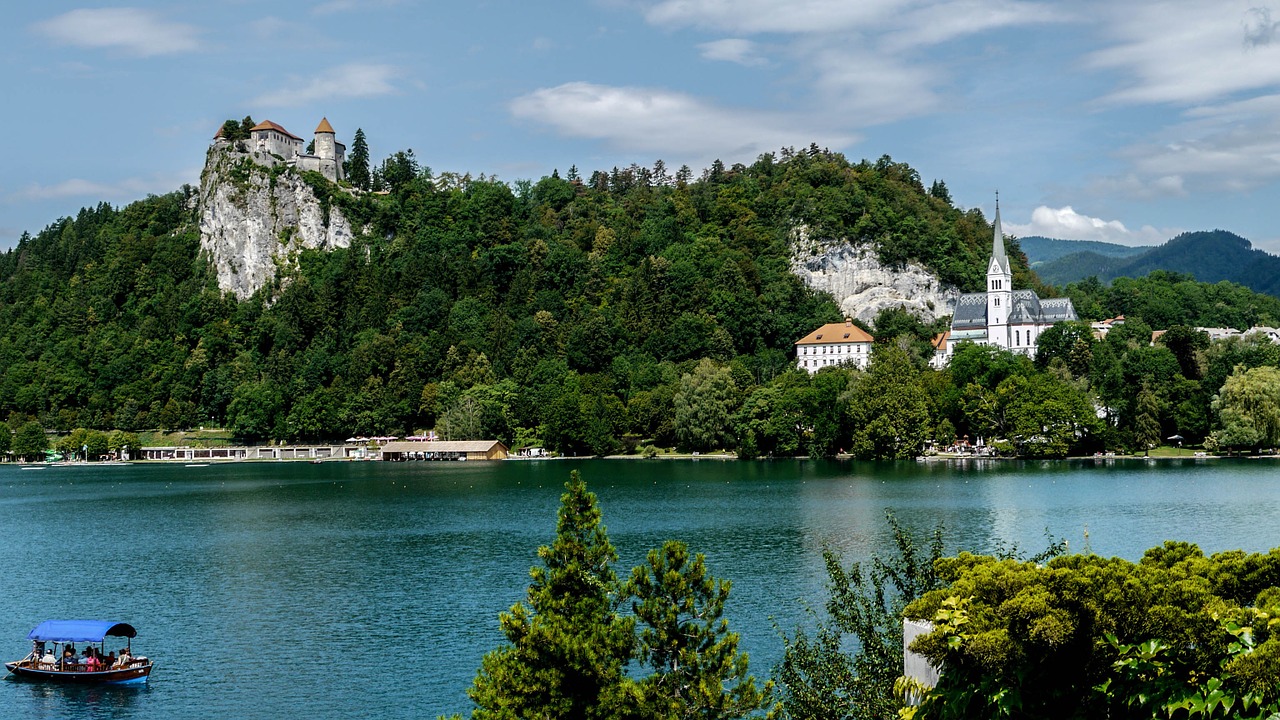 Slovenia, Ile, Kraštovaizdis, Kumeliukai, Ežeras, Pilis, Medžiai, Nemokamos Nuotraukos,  Nemokama Licenzija