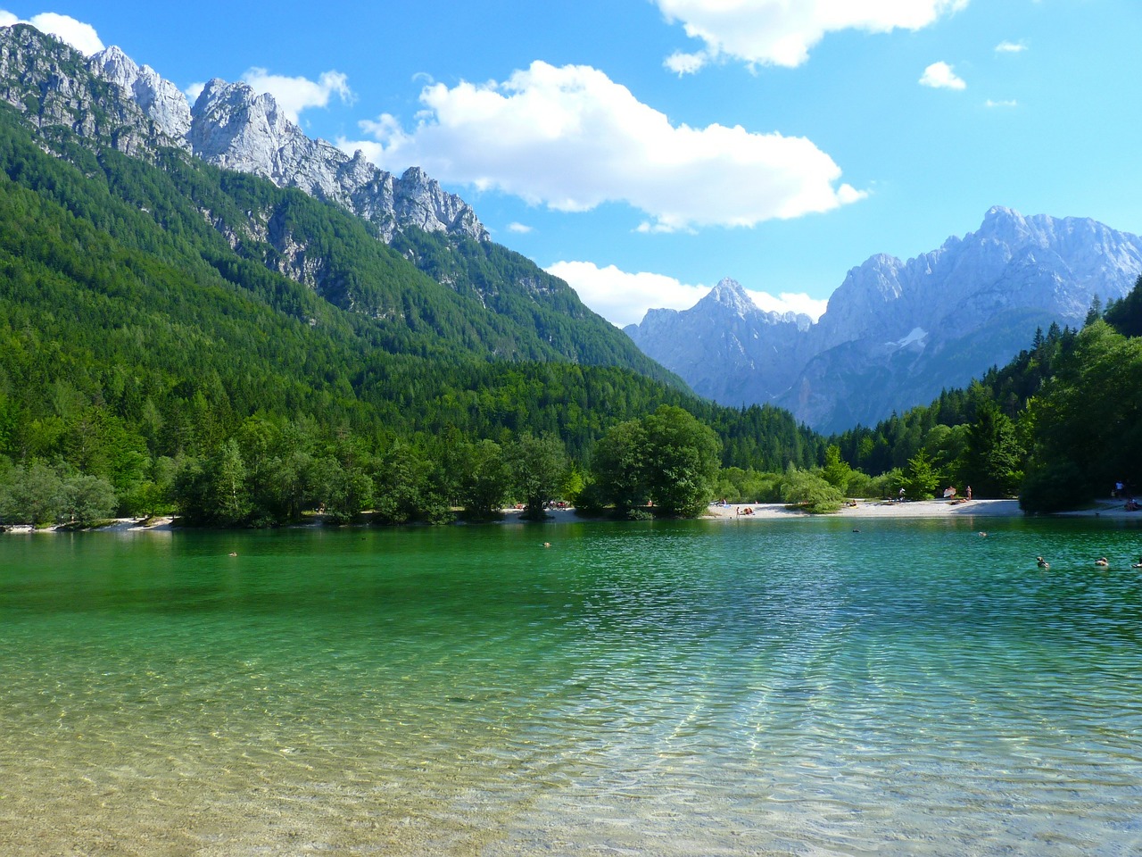 Slovenia, Kalnai, Ežeras, Kraštovaizdis, Vanduo, Aišku, Debesys, Mėlynas, Žalias, Gamta