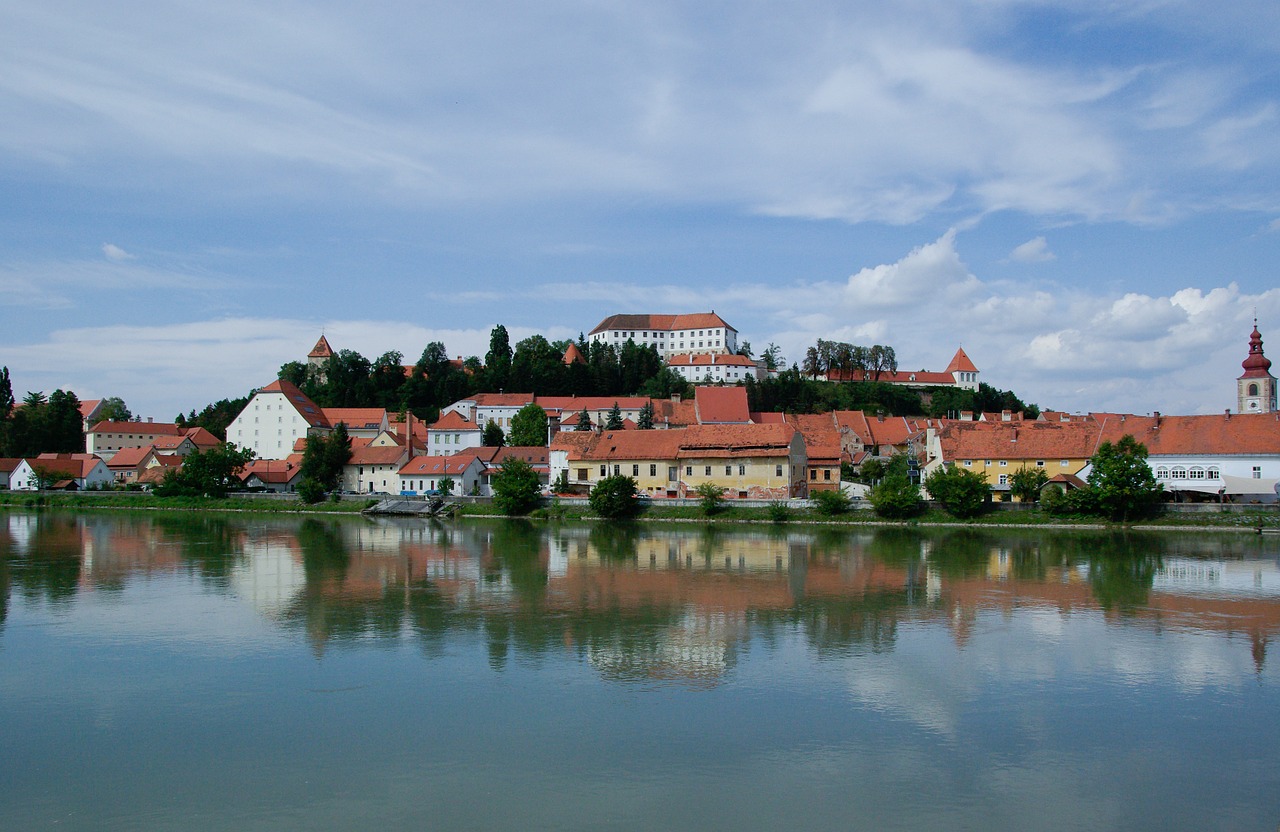 Slovenia, Ptuj, Ežeras, Plytelės, Apmąstymai, Nemokamos Nuotraukos,  Nemokama Licenzija