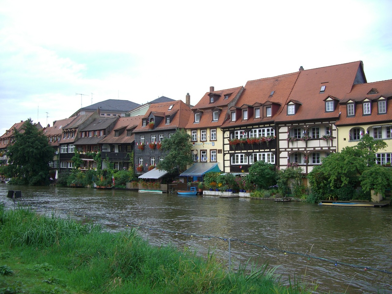 Maža Venecija, Regnitz, Upė, Bankas, Eilių Namai, Bamberg, Santūra, Namai, Dangus, Mėlynas