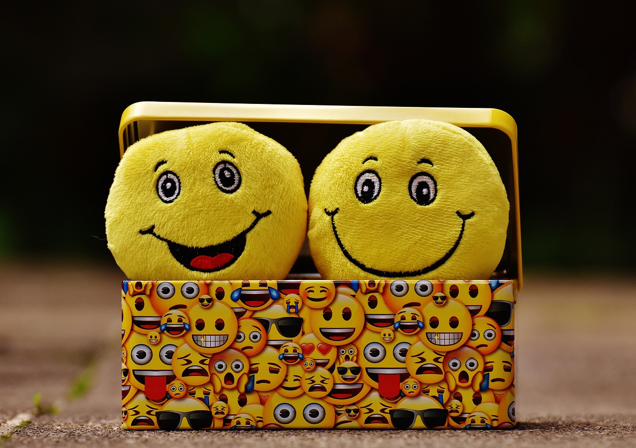 Šypsenėlės, Geltona, Juokinga, Džiaugsmas, Šypsenėlė, Emoji, Smiley, Laimingas, Šypsena, Veidas