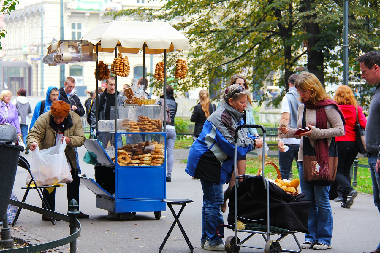 Užkandis, Rytas, Parduoda Duoną, Pusryčiai, Tešla, Krepšelis, Perkrautas, Sodas, Parkas, Žmonės