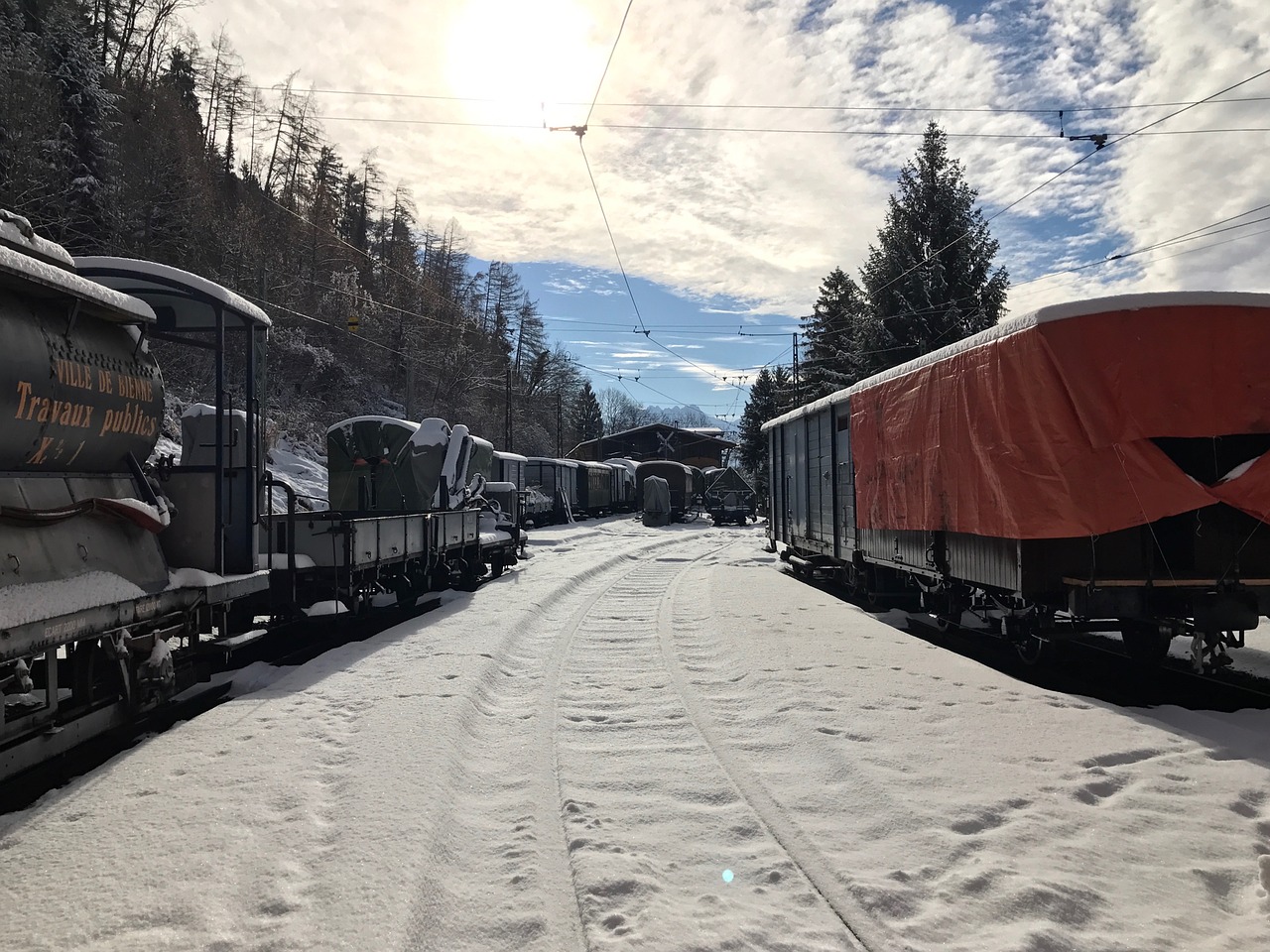 Sniegas, Traukinys, Depas, Žiema, Geležinkelis, Geležinkelis, Transportas, Lokomotyvas, Vagonas, Sunkvežimiai