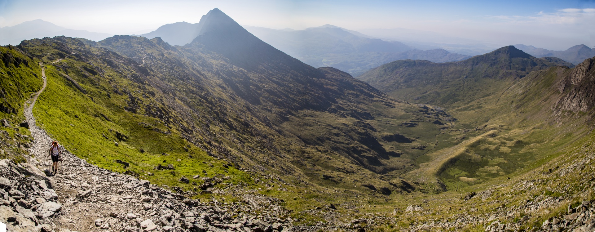 Snieguotė,  Slėnis,  Valų Kalba,  Kalnai,  Snowdon,  Traukinys,  Uk,  Lauke,  Kiauras,  Kalnas