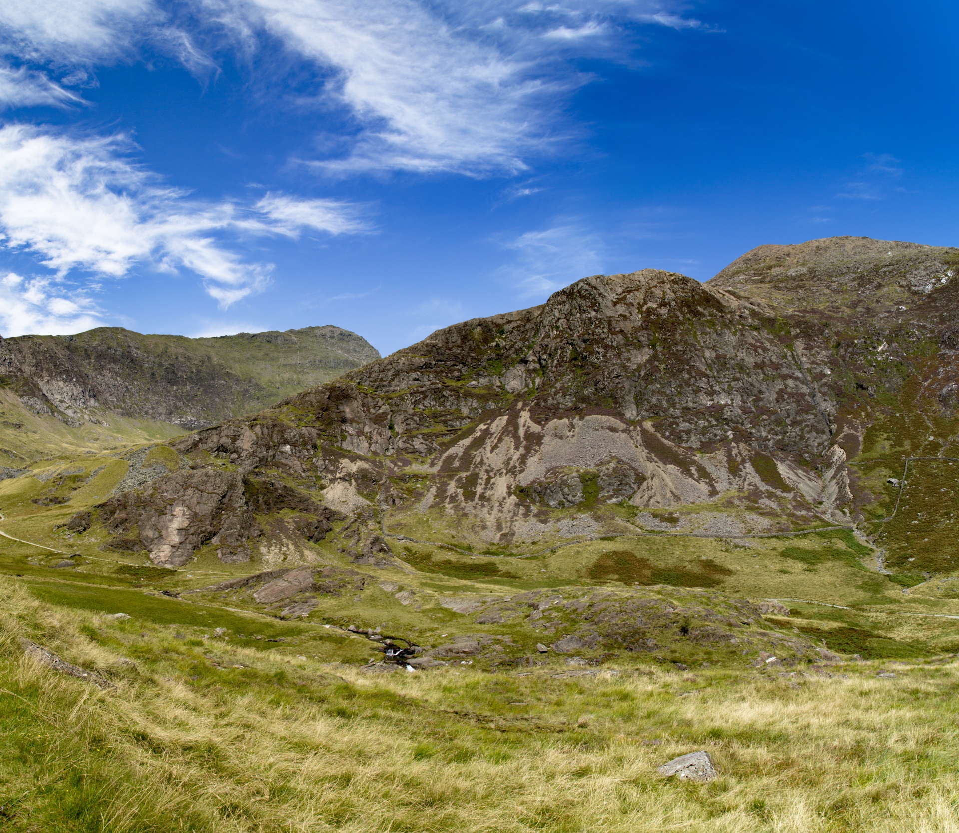 Snieguotė,  Slėnis,  Valų Kalba,  Kalnai,  Snowdon,  Traukinys,  Uk,  Lauke,  Kiauras,  Kalnas