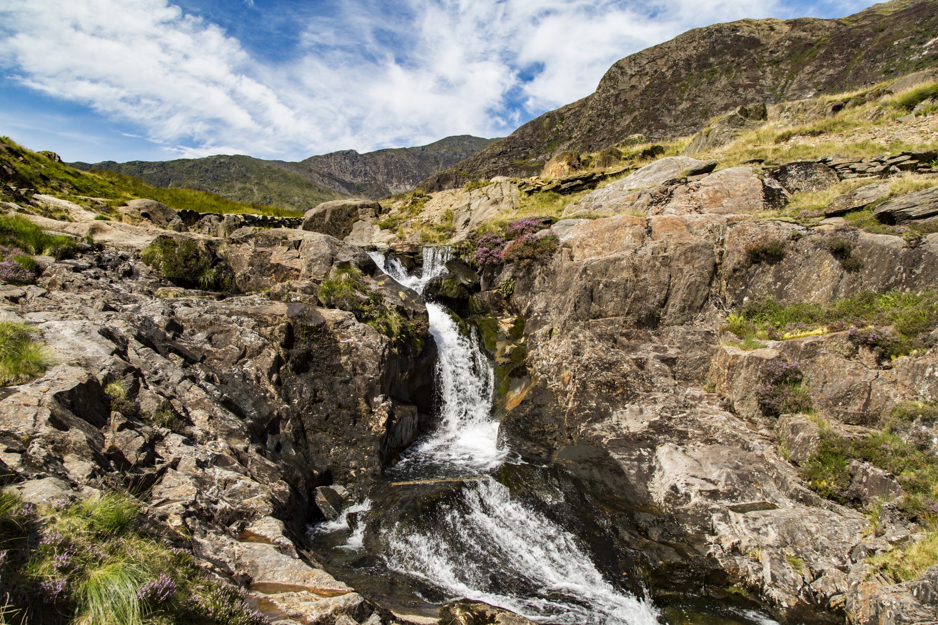 Snieguotė,  Slėnis,  Valų Kalba,  Kalnai,  Snowdon,  Uk,  Lauke,  Kiauras,  Kalnas,  Natūralus