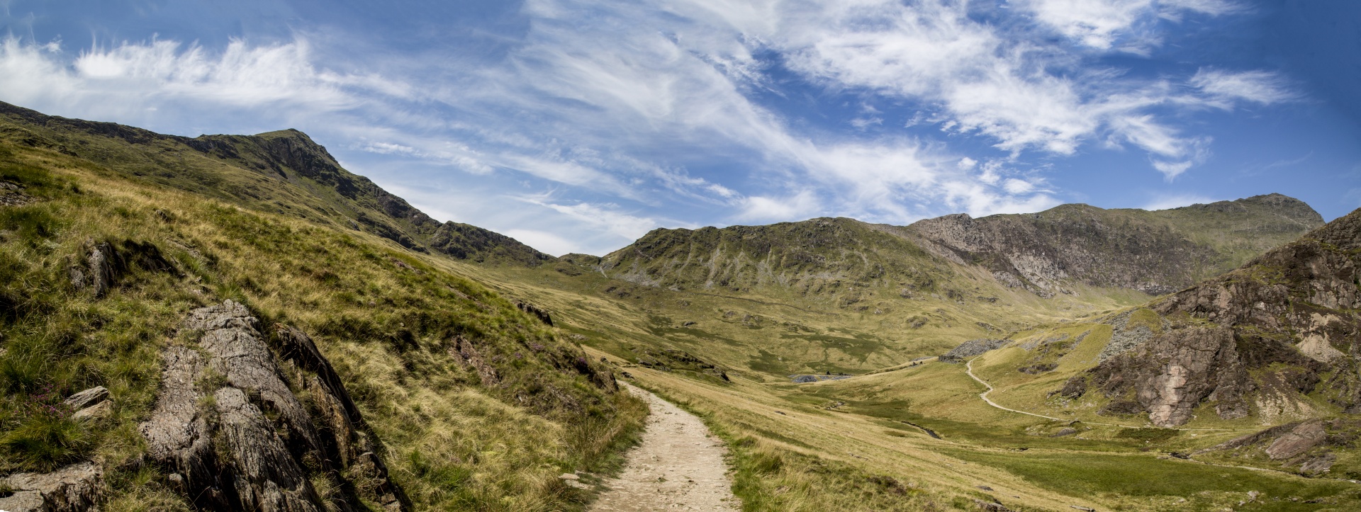 Snieguotė,  Slėnis,  Valų Kalba,  Kalnai,  Snowdon,  Traukinys,  Uk,  Lauke,  Kiauras,  Kalnas