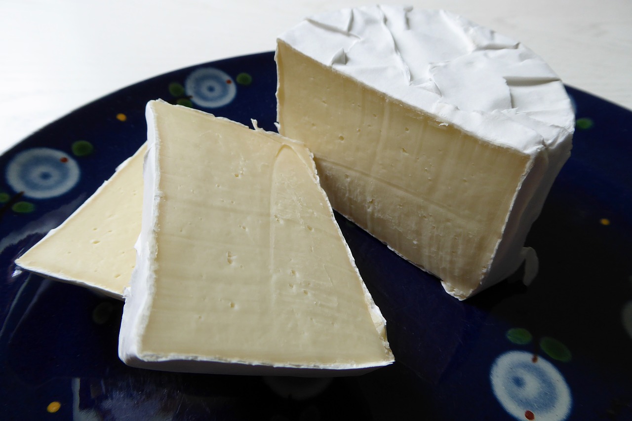 Minkštas Sūris,  Camembert,  Mėlynasis Sūris,  Sūris,  Pelėsiai,  Balta,  Pieno Produktas,  Pieno Ūkis,  Sūrio Pieno,  Maistas