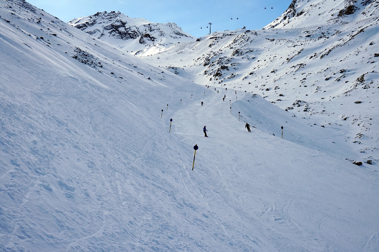 Sölden, Austria, Slidinėjimas, Kalnai, Alpės, Gamta, Šlaitai, Sniego Viršutinės Smailės, Sniegas, Nusileidimas