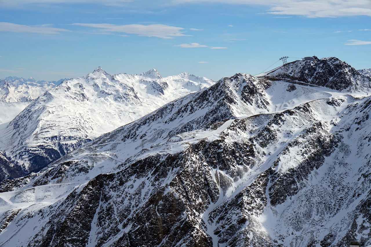 Sölden, Austria, Slidinėjimas, Kalnai, Alpės, Gamta, Šlaitai, Sniego Viršutinės Smailės, Sniegas, Nusileidimas