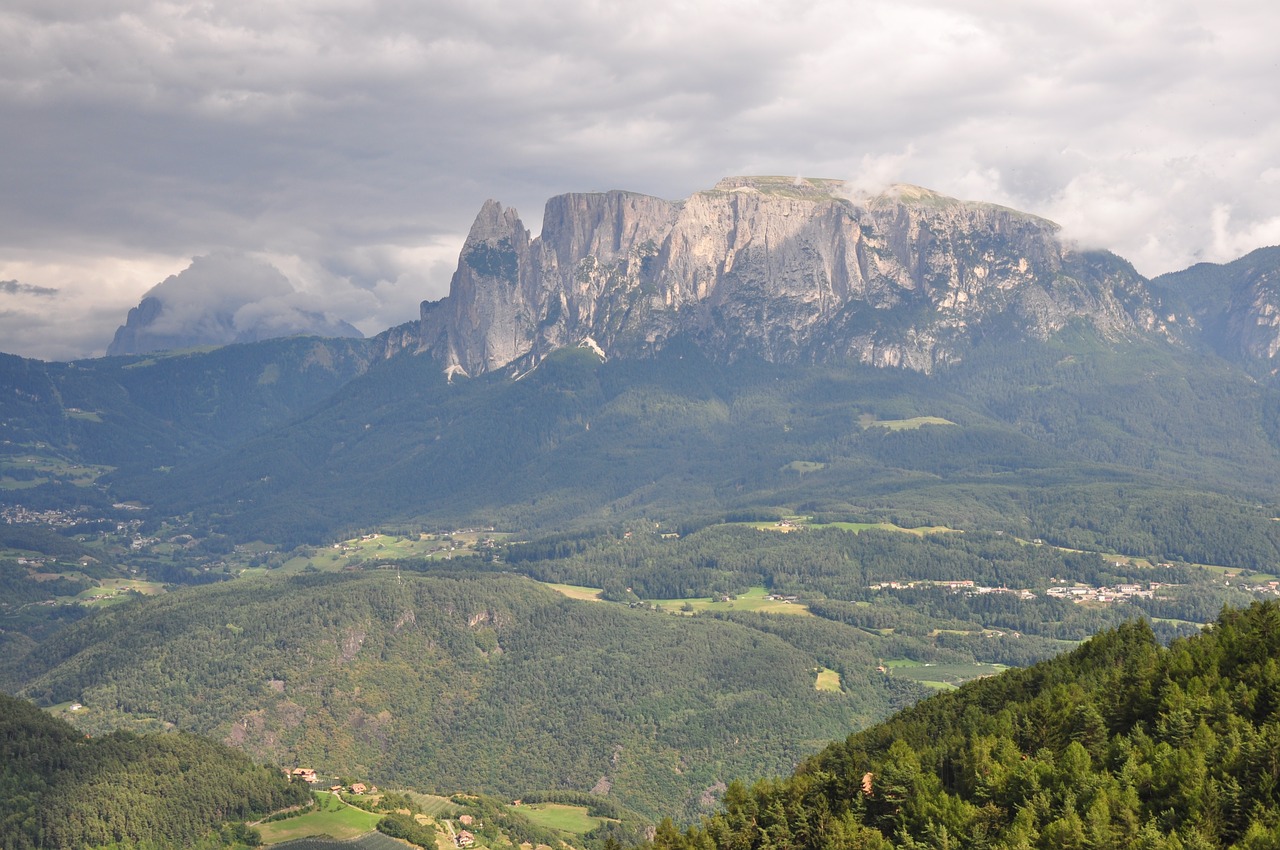 South Tyrol, Kalnai, Debesys, Nemokamos Nuotraukos,  Nemokama Licenzija