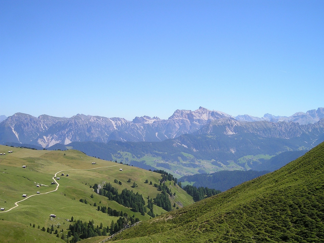 South Tyrol, Dolomitai, Vaizdas, Kalnai, Toli, Pranešta, Kalnas, Alpinizmas, Nemokamos Nuotraukos,  Nemokama Licenzija