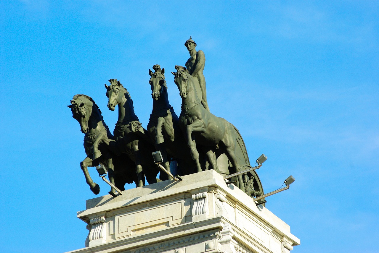 Ispanija, Madride, Gran Through, Statulos, Bronza, Quadriga, Arkliai, Nemokamos Nuotraukos,  Nemokama Licenzija