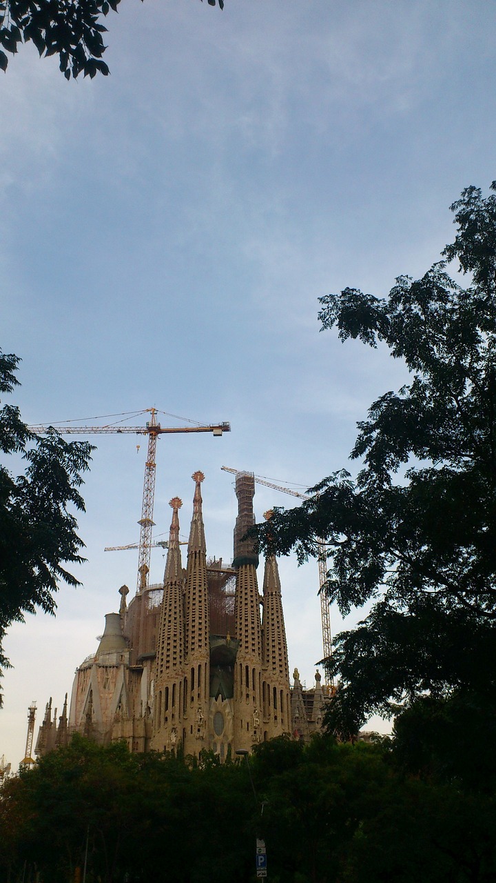 Ispanija, Dangus, Architektūra, La Sagrada Familia, Bažnyčia, Gaudí, Barcelona, Katalonija, Nemokamos Nuotraukos,  Nemokama Licenzija