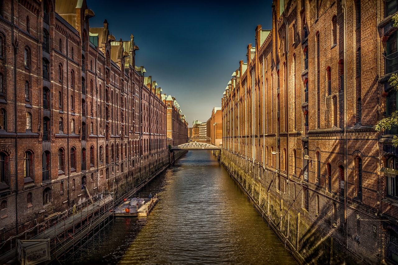 Speicherstadt,  Hamburg,  Architektūra,  Miestas,  Statyba,  Vokietija,  Upė,  Vandens,  Metai,  Sandėlis