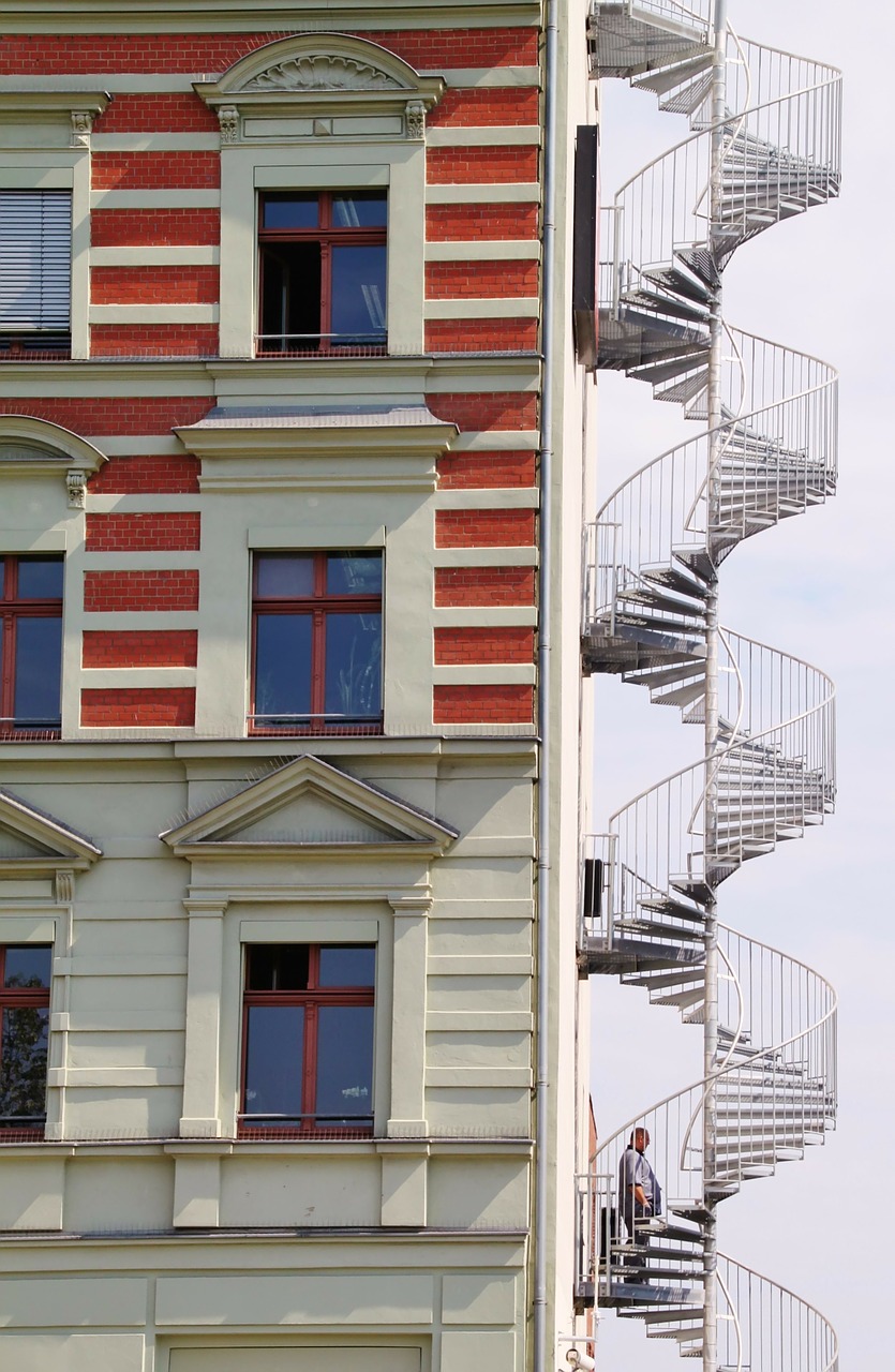 Spiraliniai Laiptai, Laiptai, Ugnies Pabėgimas, Architektūra, Pastatas, Namai, Dangoraižis, Fasadas, Šiuolaikiška, Vokietija