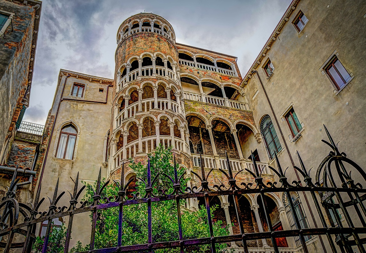 Spiraliniai Laiptai, Kamščiatraukiai Laiptai, Venecija, Italy, Namai, Žinomas, Romantika, Romantiškas, Pastatai, Struktūros