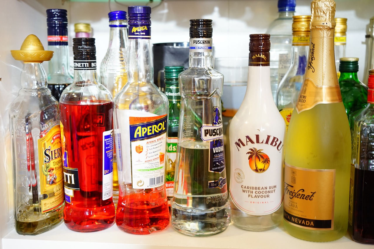 Spiritai, Gėrimai, Alkoholis, Buteliai, Butelio Surinkimas, Šampanas, Aperolis, Malibu, Naudos Iš, Stimuliatorius