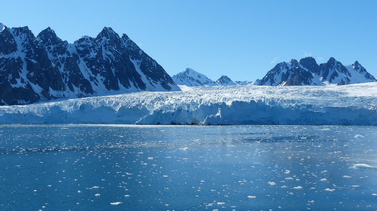 Spitsbergenas, Ledynas, Šaltas, Ledas, Vis Dar, Kalnai, Sniegas, Saulėtas, Nemokamos Nuotraukos,  Nemokama Licenzija