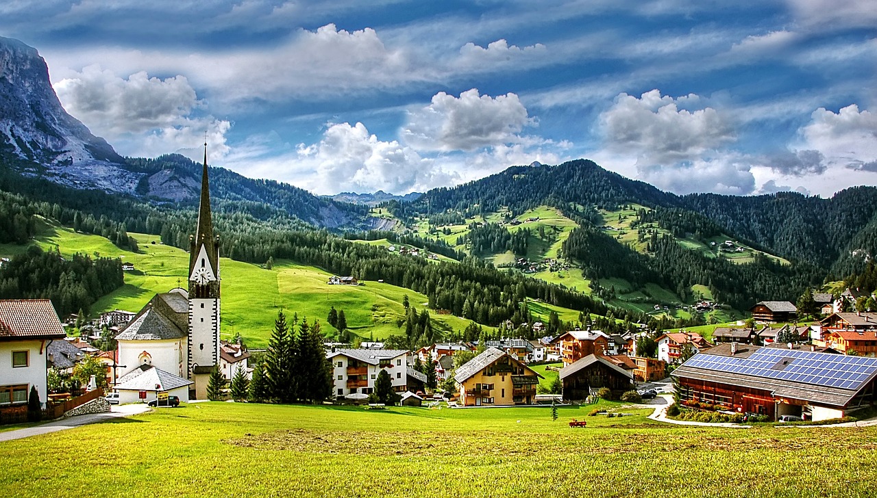 St Leonhard, Dolomitai, Kalnai, South Tyrol, Alpių, Italy, Unesco Pasaulio Paveldas, Alpių Panorama, Žygiai, Slėnis