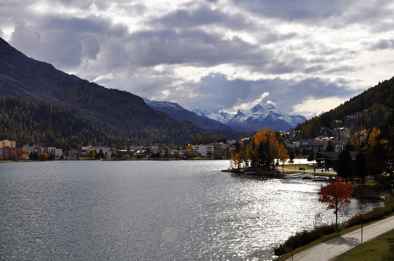 St Moritz Šveicarija, Šveicarija, Gražus Ežeras, Nemokamos Nuotraukos,  Nemokama Licenzija