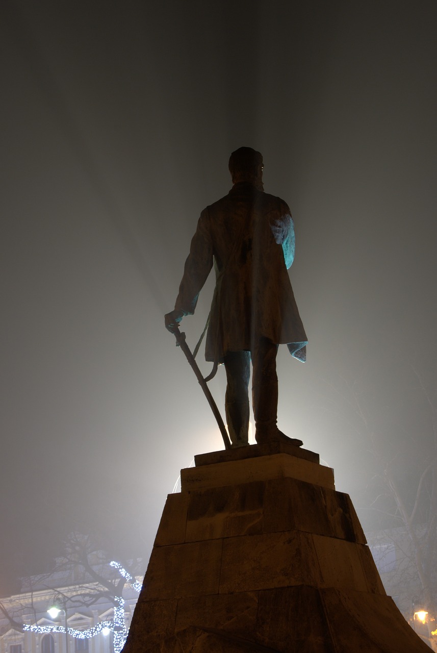 Statula, Paminklas, Lajos Kossuth Statula, Naktį, Žibintai, Nemokamos Nuotraukos,  Nemokama Licenzija