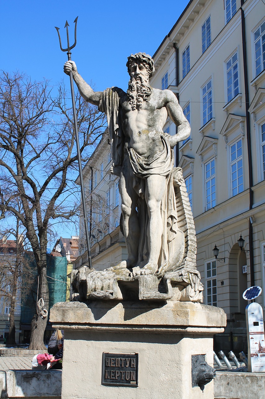 Statula,  Skulptūra,  Kelionė,  Architektūra,  Paminklas,  Neptūnas,  Ukraina,  Senamiestis,  Lviv,  Turgaus Aikštė
