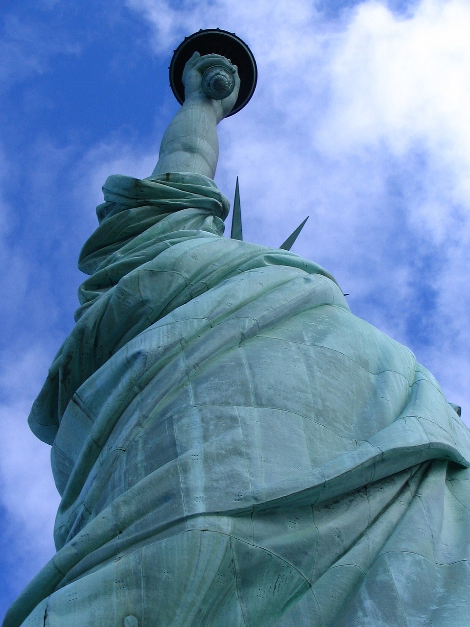 Laisvės Statula, Orientyras, Niujorkas, Amerikietis, Dangus, Debesys, Mėlynas, Iš Arti, Paminklas, Laisvė