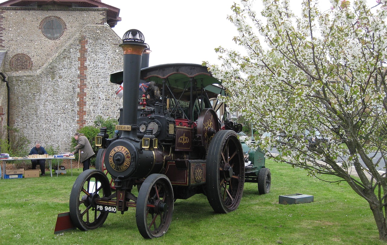 Garų Variklis,  Windmill,  Fete,  Medis Ziedas,  Traktorius, Nemokamos Nuotraukos,  Nemokama Licenzija