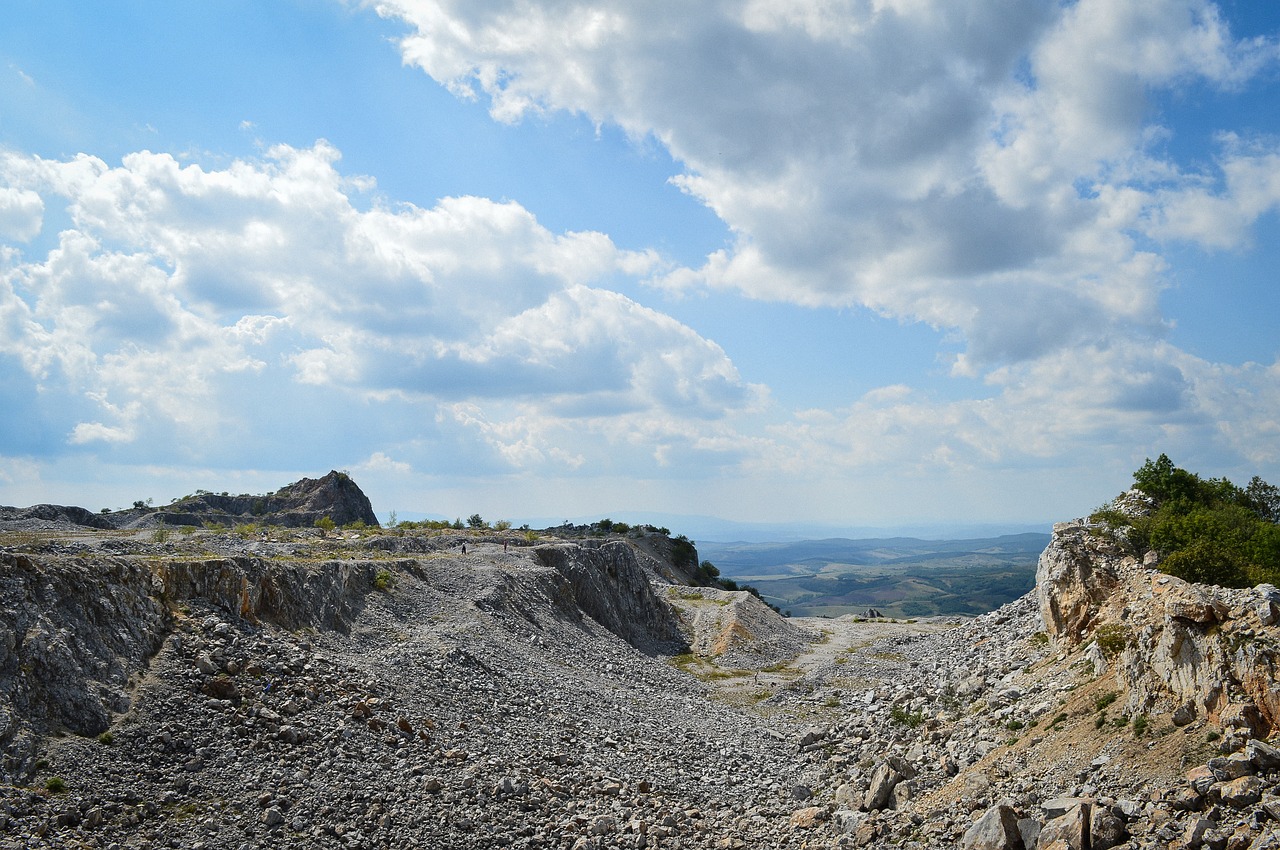 Akmuo, Mine, Dangus, Mėlynas, Debesys, Rokas, Mineralinis, Karjeras, Geologija, Bükk-Fennsík