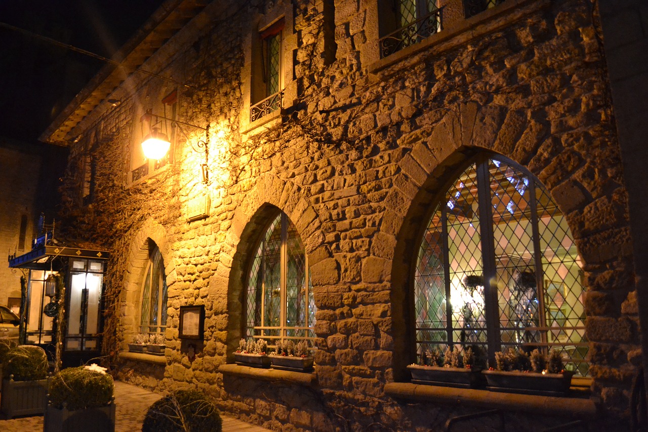 Mūrinis Namas, Naktis, Restoranas, Viduramžių Namai, Carcassonne, France, Viduramžių, Nemokamos Nuotraukos,  Nemokama Licenzija