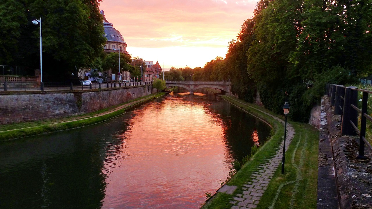 Strasbourg, France, Saulėlydis, Upė, Kanalas, Vanduo, Apmąstymai, Alėja, Gatvė, Medžiai
