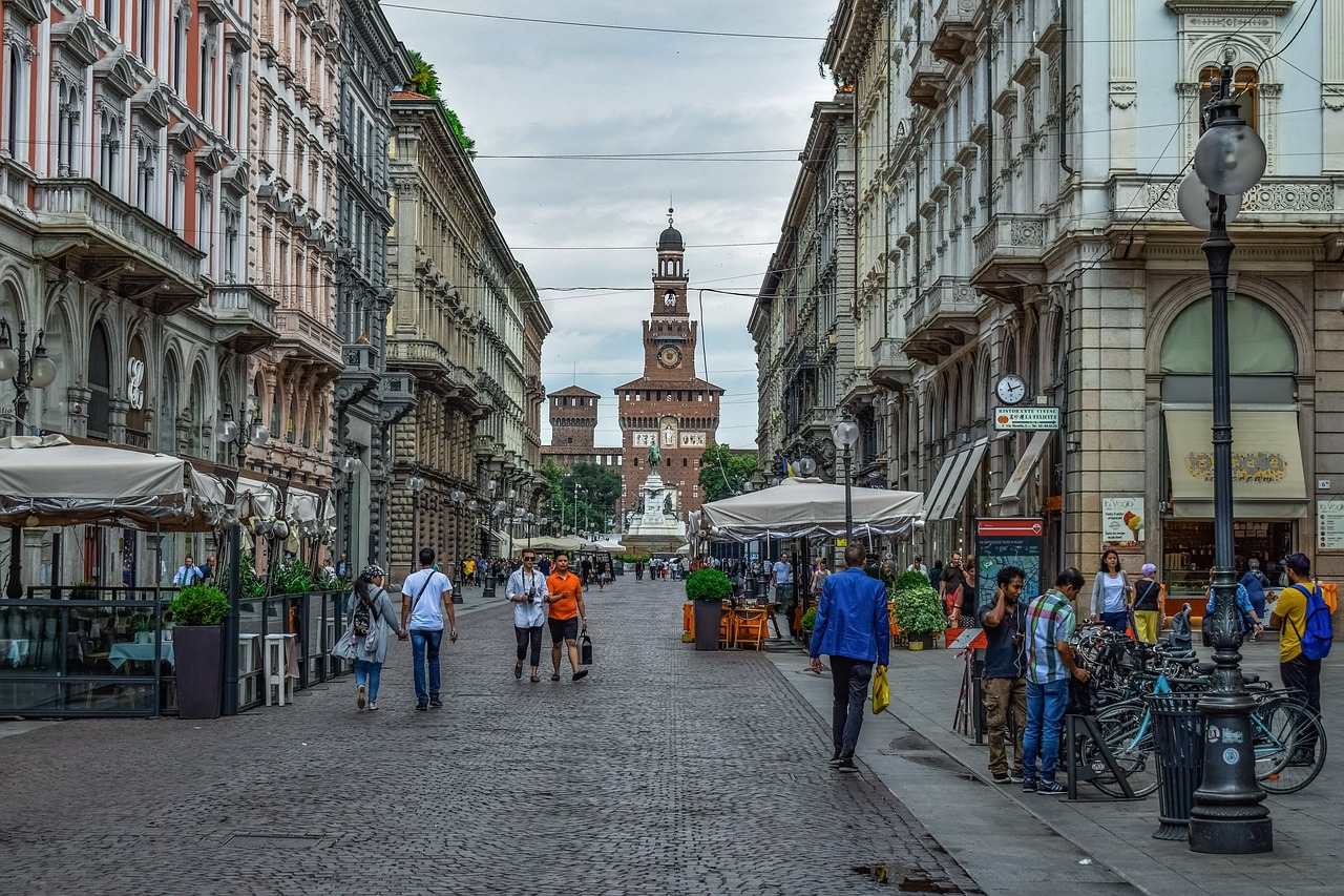 Gatvė,  Architektūra,  Miestas,  Miesto,  Statyba,  Kelių,  Pastatai,  Downtown,  Milano,  Italija