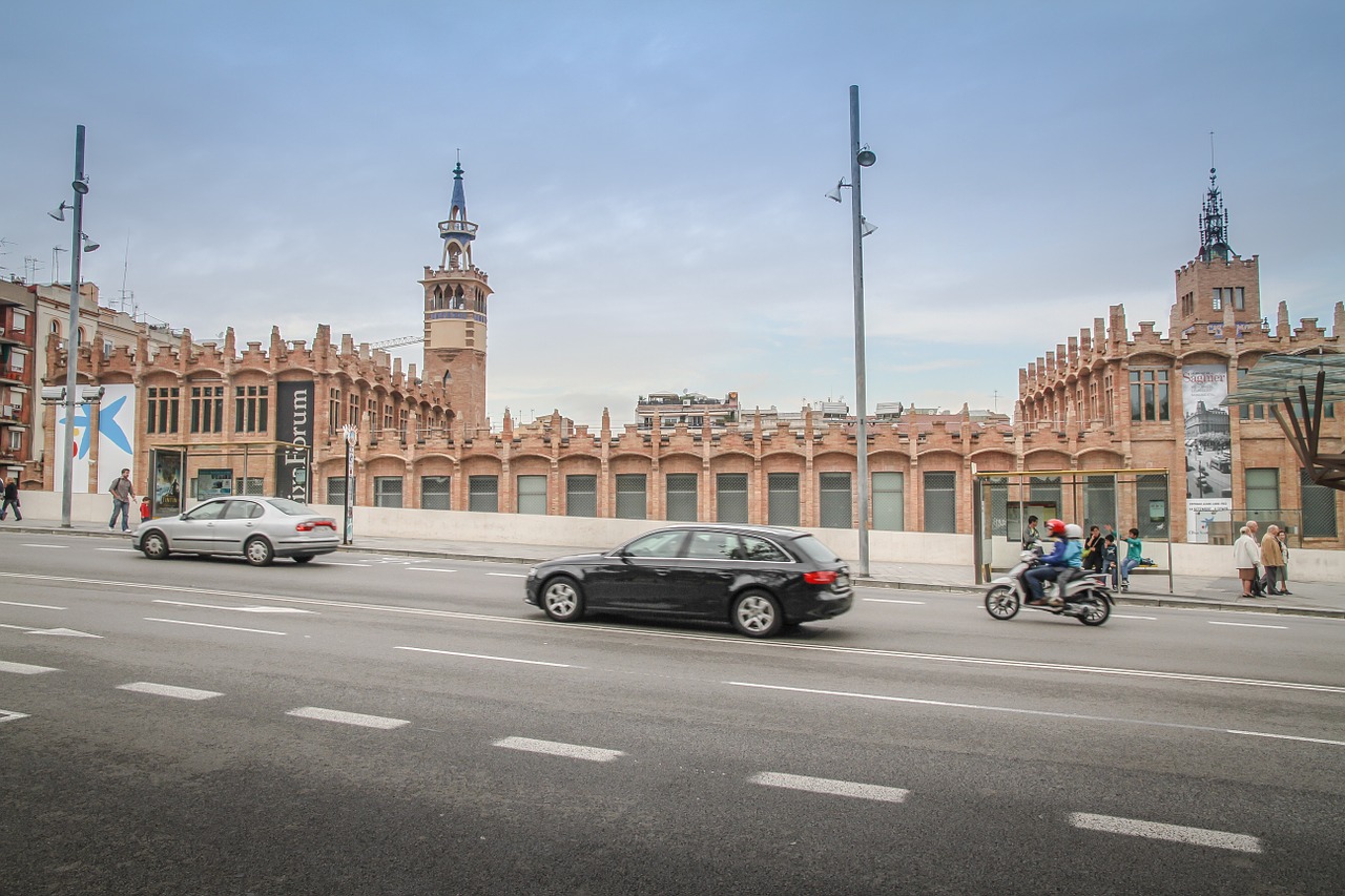 Gatvė, Barcelona, Ispanija, Automobiliai, Eismas, Nemokamos Nuotraukos,  Nemokama Licenzija