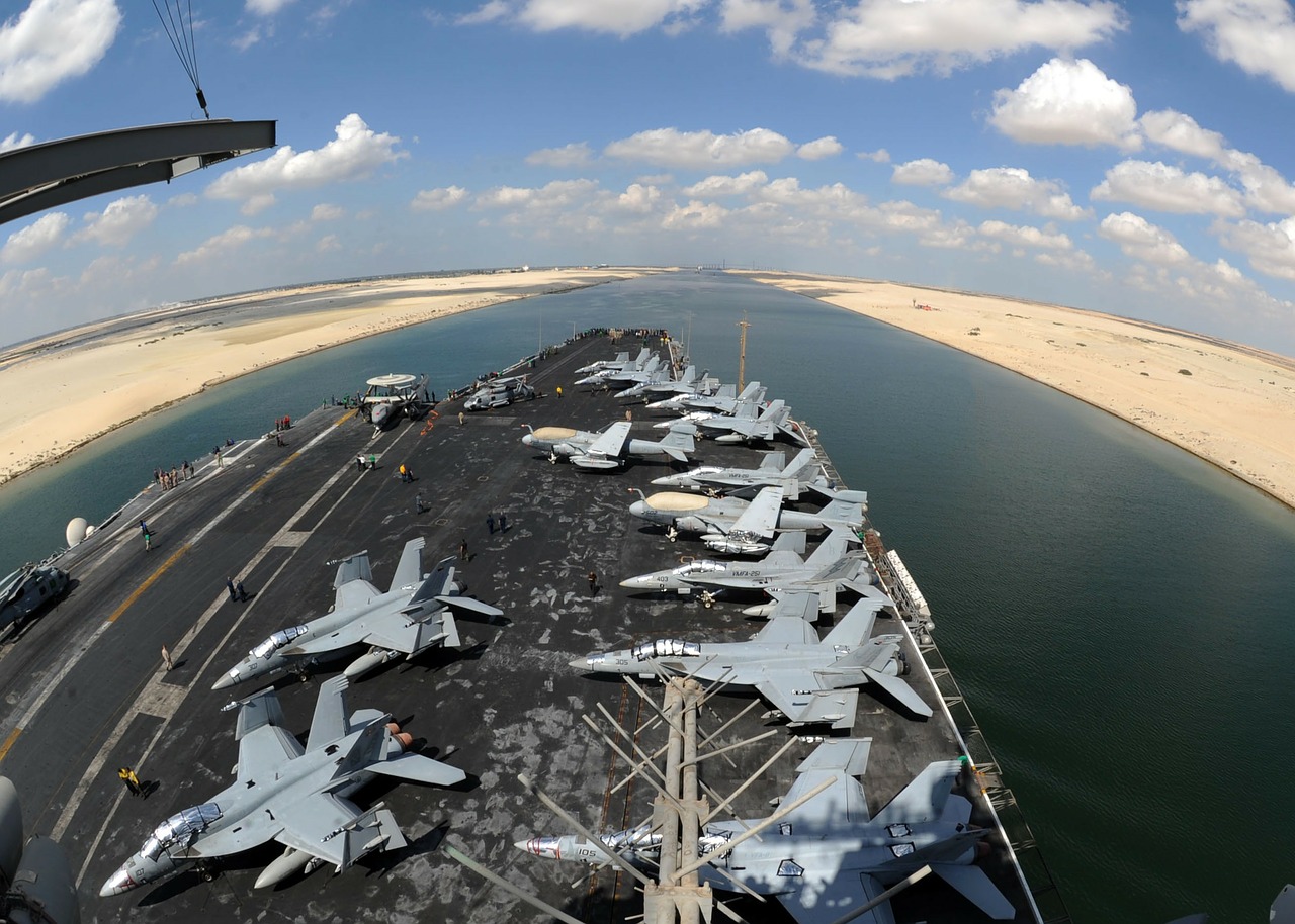 Suez Kanalas, Vanduo, Kranto Linija, Lėktuvnešis, Laivas, Reaktyviniai Kovotojai, Kariuomenė, Karinis Jūrų Laivynas, Fisheye, Gamta